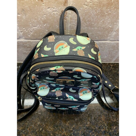 Loungefly Disney Parks Star Wars The Mandalorian Grogu Yoda Backpack Like New - Picture 5 of 12